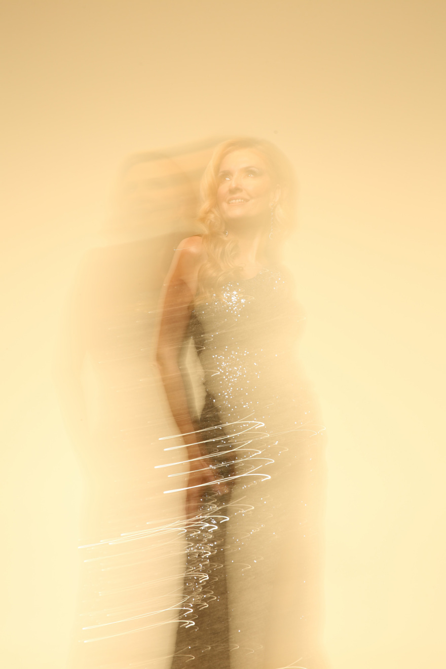 Όλγα Βενέτη ως Δαλιδά: «Είναι τρόπος ζωής να πεθαίνεις στη σκηνή»