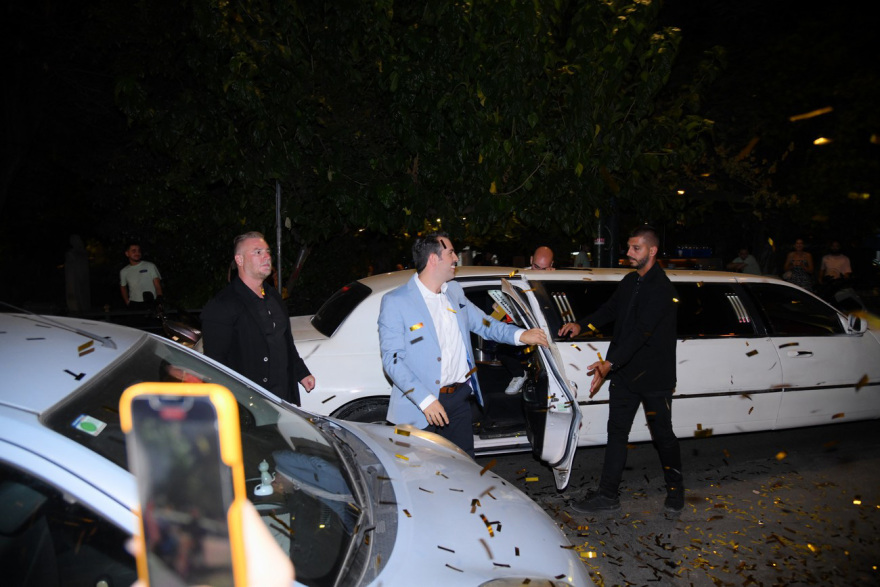 Ο Μάκης που κέρδισε το Eurojackpot κερνάει την Αθήνα