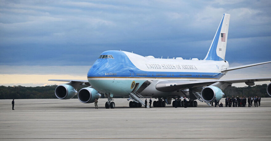 Το νέο Air Force One έχει αμυντικές ελλείψεις σε σχέση με το προηγούμενο μοντέλο, λένε οι New York Times