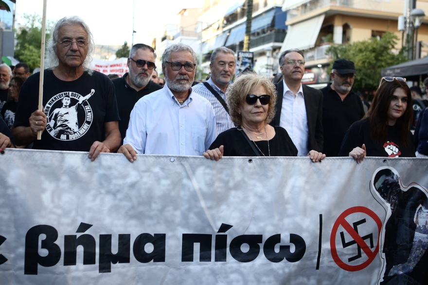 Ολοκληρώθηκε η πορεία για τα 12 χρόνια από τη δολοφονία του Παύλου Φύσσα - Βίντεο και φωτογραφίες 