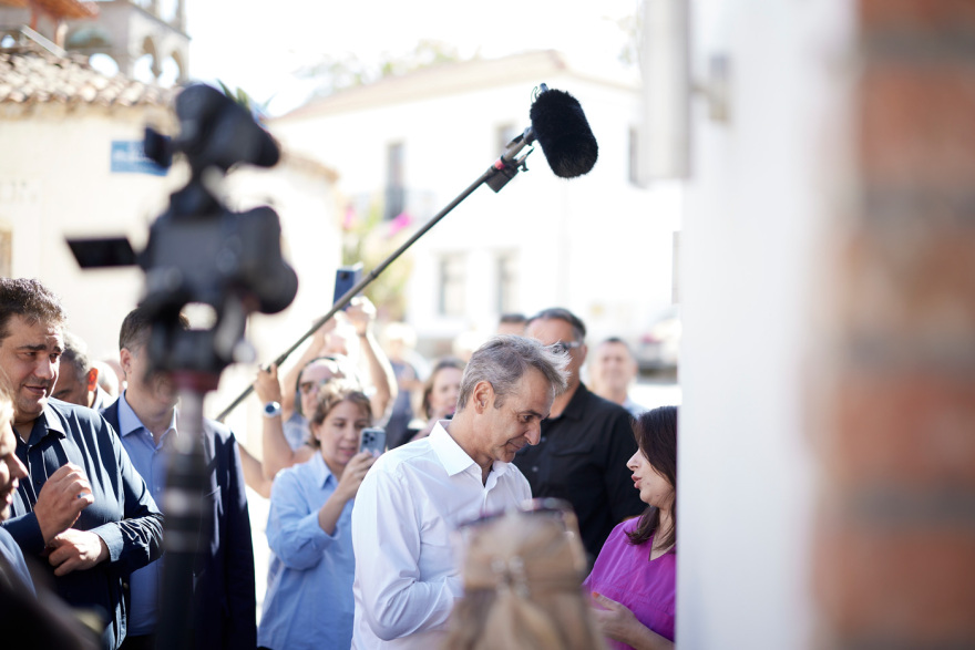 Mitsotakis from Lemnos: We corrected an injustice with the equation of the VAT reduction for islands with residents under 20,000 - Video