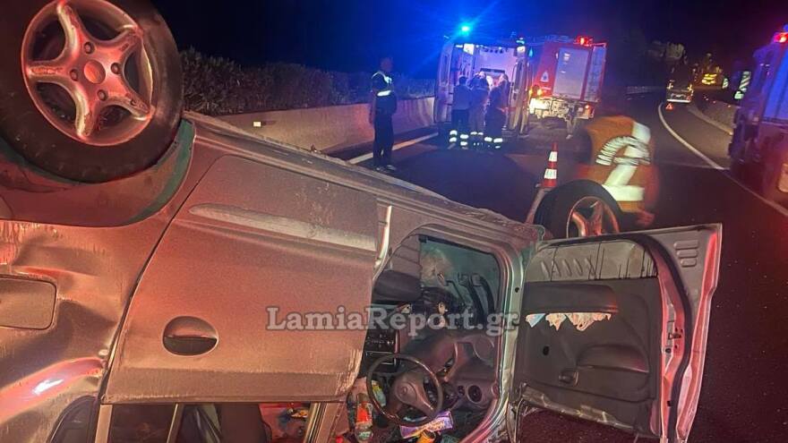 Τραγωδία στην εθνική οδό Αθηνών - Λαμίας: Ένας νεκρός και 2 τραυματίες σε σύγκρουση ΙΧ με νταλίκα - Δείτε φωτογραφίες
