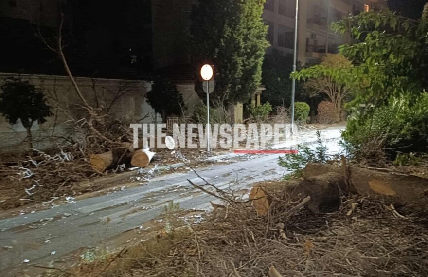 Σοβαρές ζημιές και προειδοποιήσεις από τις αρχές.