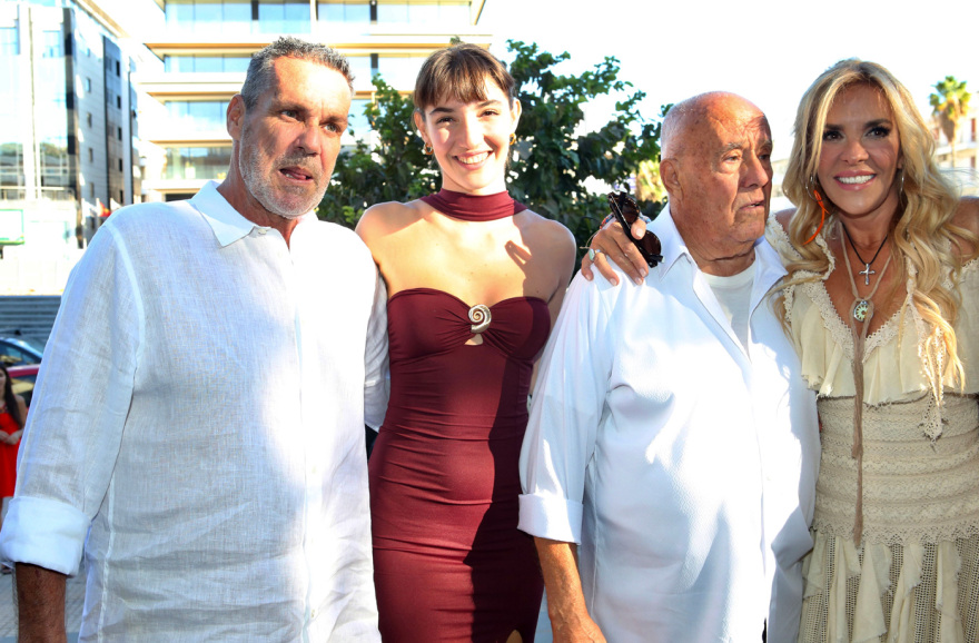 Η Μαίρη Μηλιαρέση παντρεύτηκε τον σύντροφό της - Δείτε βίντεο και φωτογραφίες