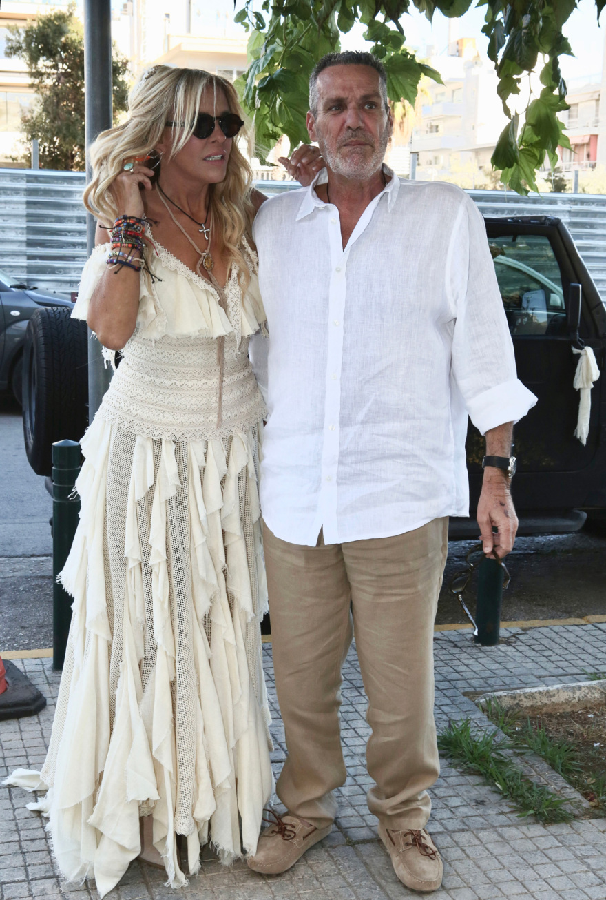 Η Μαίρη Μηλιαρέση παντρεύτηκε τον σύντροφό της - Δείτε βίντεο και φωτογραφίες