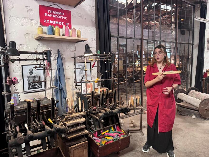 Σύρος: Οι υφάντρες του νησιού διηγήθηκαν τις αναμνήσεις τους