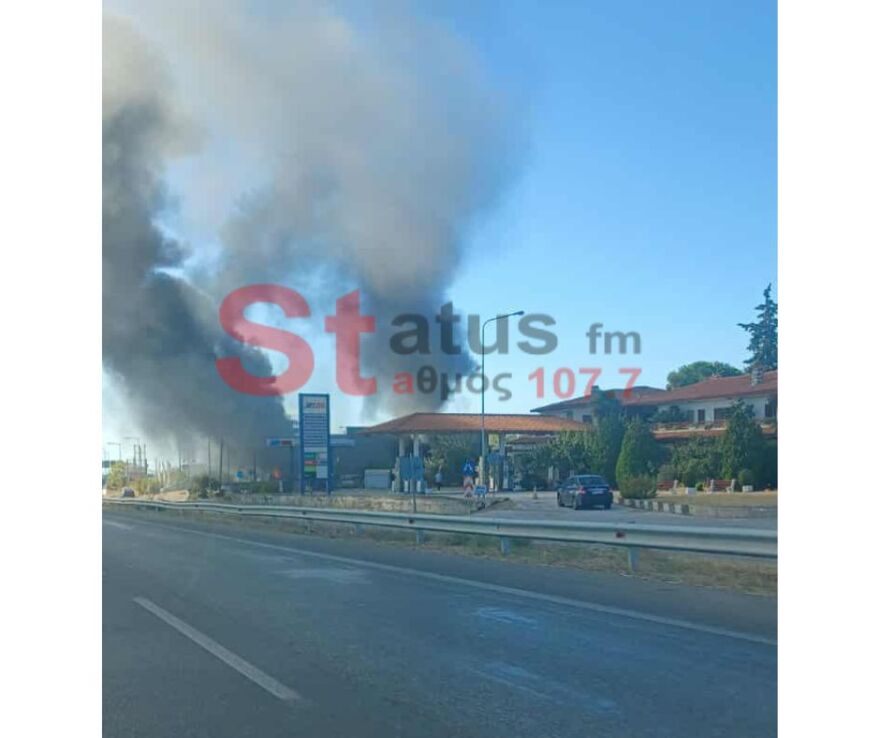 Υπό έλεγχο η φωτιά σε εργοστάσιο επίπλων στη Μίκρα Θεσσαλονίκης - Δείτε βίντεο