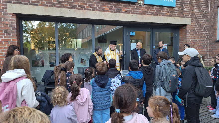 Ο Μητροπολίτης Σουηδίας τέλεσε τον Αγιασμό στο Ελληνικό Σχολείο στη Στοκχόλμη