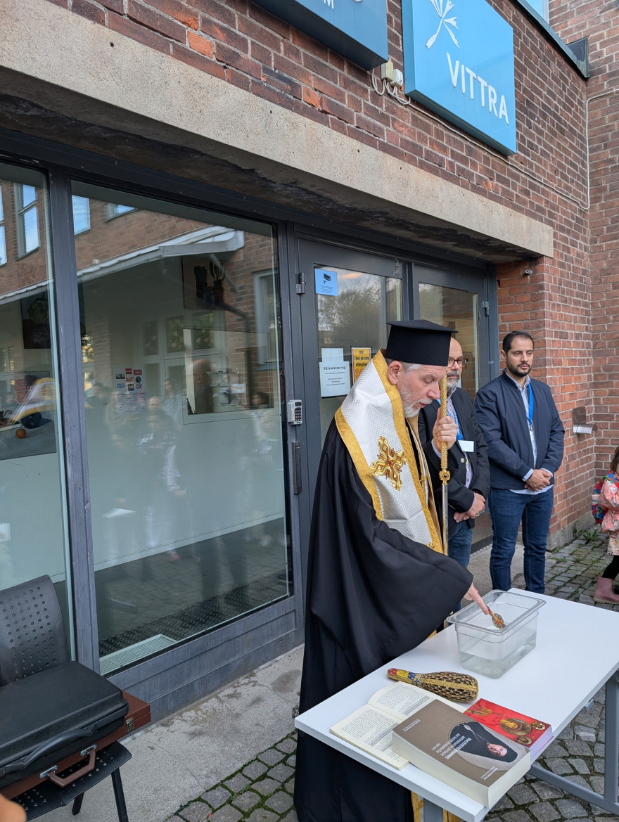 Ο Μητροπολίτης Σουηδίας τέλεσε τον Αγιασμό στο Ελληνικό Σχολείο στη Στοκχόλμη