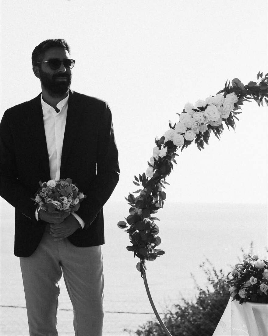 Η Άννα Κορακάκη αποκάλυψε πως παντρεύτηκε πριν από δύο χρόνια - Οι φωτογραφίες από τον γάμο της