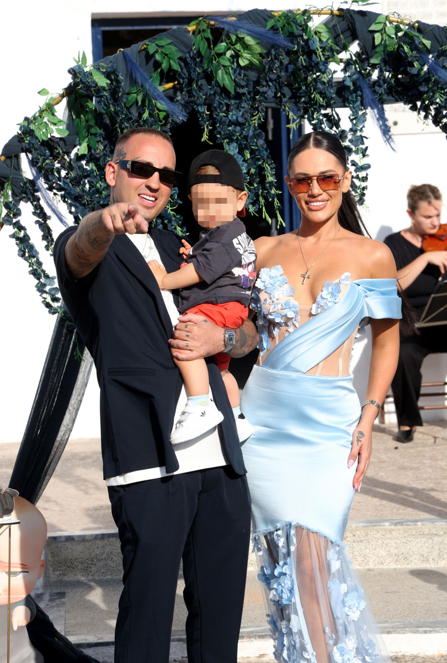 Έλενα Τσαγκρινού - Dj Stephan: Οι πρώτες φωτογραφίες από τη βάφτιση του γιου τους