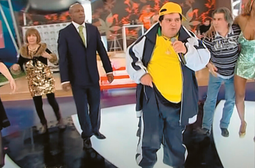 Οι «αστέρες» της trash TV: Από τον Μr Εθνικά Μπούτια μέχρι και τον... Κάτμαν - Zapping σε μία τηλεοπτική 30ετία