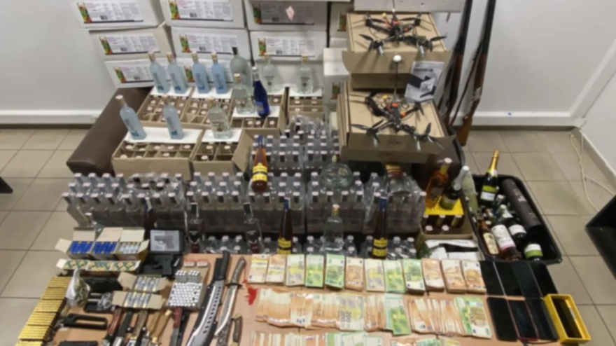 Μετέφεραν λαθραία ποτά και φυτοφάρμακα με τουριστικά λεωφορεία για 13 χρόνια - Πώς δρούσε η συμμορία