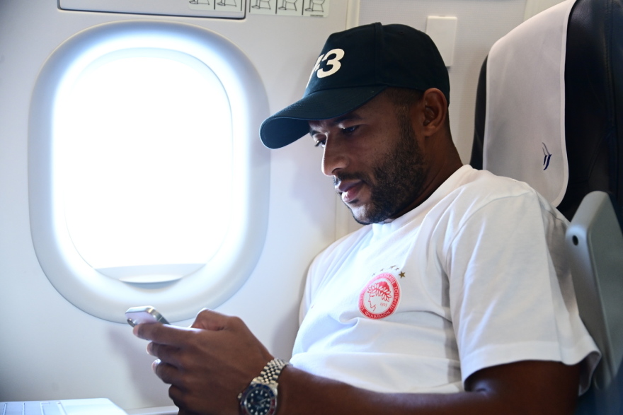 Ολυμπιακός: Αναχώρησε για Λονδίνο ενόψει του ματς με την Άρσεναλ στο Champions League