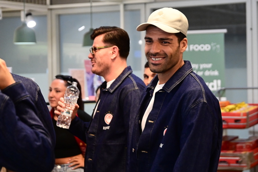 Ολυμπιακός: Αναχώρησε για Λονδίνο ενόψει του ματς με την Άρσεναλ στο Champions League