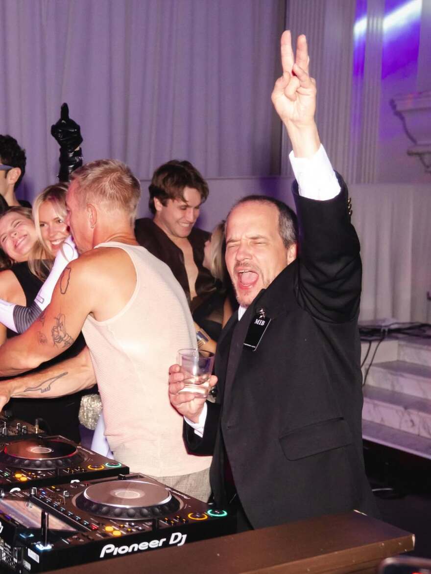 snapinsta_to_557731977_18533186620012454_8779789745864734479_n