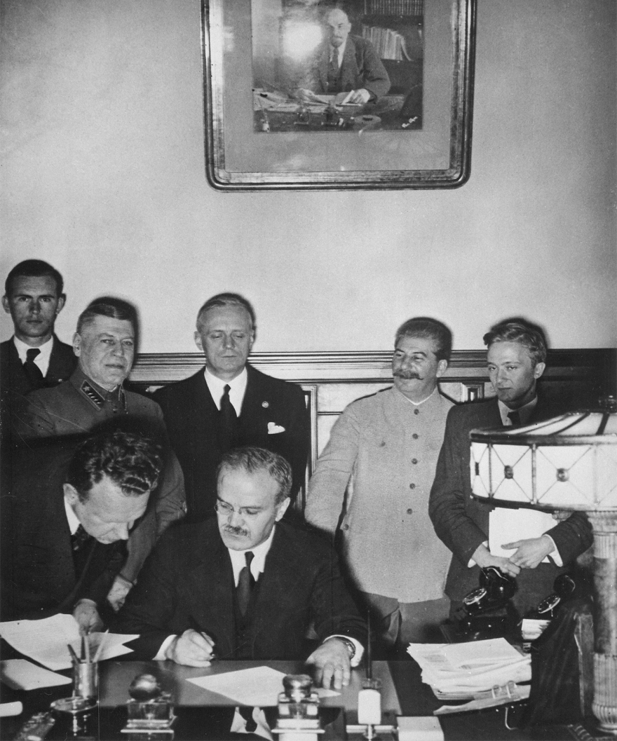 Ο Στάλιν, οι σχέσεις ΕΣΣΔ με Γερμανία μεταξύ 1939-1941 και η κατάθλιψη