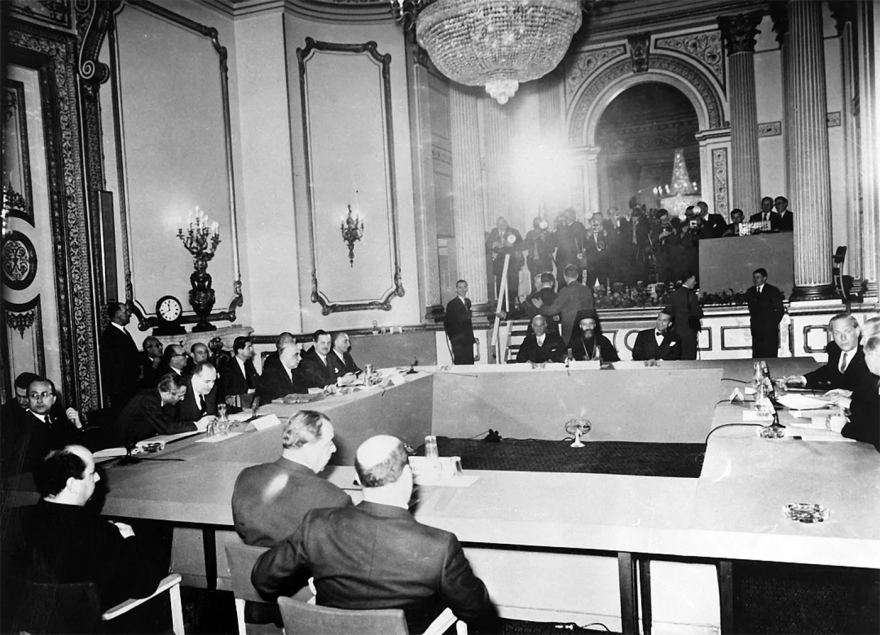 65 χρόνια από την ανεξαρτησία της Κύπρου: Από τη Ζυρίχη και το Λονδίνο, στη συνταγματική «ιδιορρυθμία», την τουρκική εισβολή και το σχέδιο Ανάν