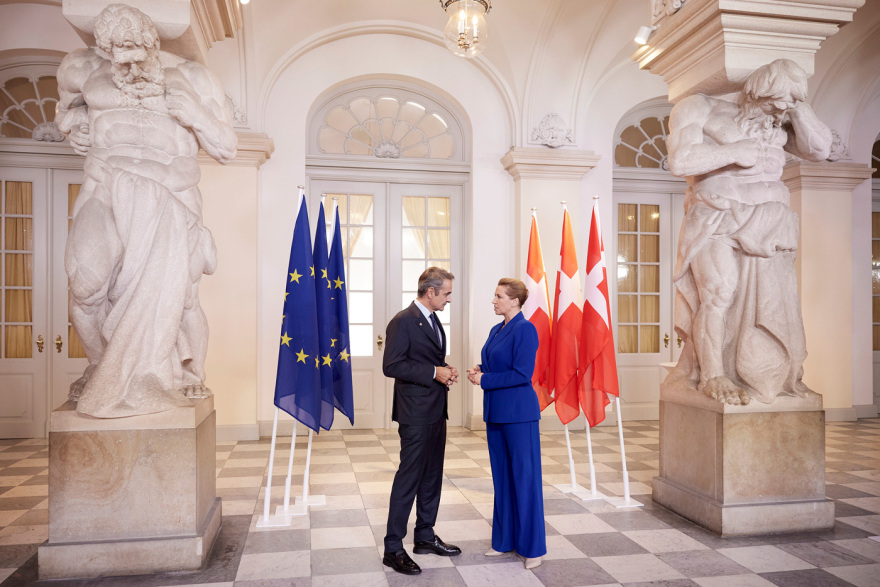 Mitsotakis from Copenhagen: It is time for Europe to activate resources for defense 