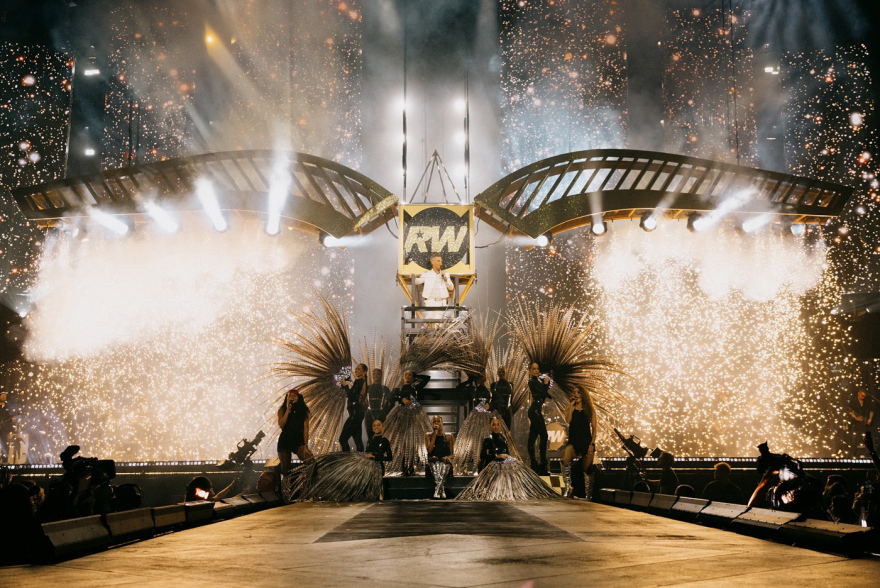 Ήρθε από τη Δευτέρα στην Αθήνα ο Ρόμπι Γουίλιαμς, δεν έκανε δημόσιες εμφανίσεις - Κανονικά η συναυλία στο Καλλιμάρμαρο, λένε οι διοργανωτές, με καλεσμένο-έκπληξη