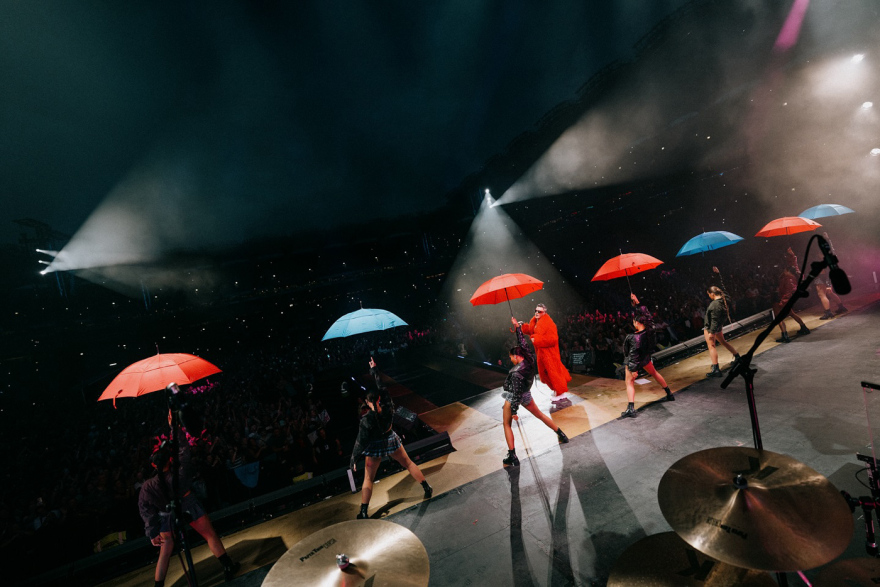 Ήρθε από τη Δευτέρα στην Αθήνα ο Ρόμπι Γουίλιαμς, δεν έκανε δημόσιες εμφανίσεις - Κανονικά η συναυλία στο Καλλιμάρμαρο, λένε οι διοργανωτές, με καλεσμένο-έκπληξη
