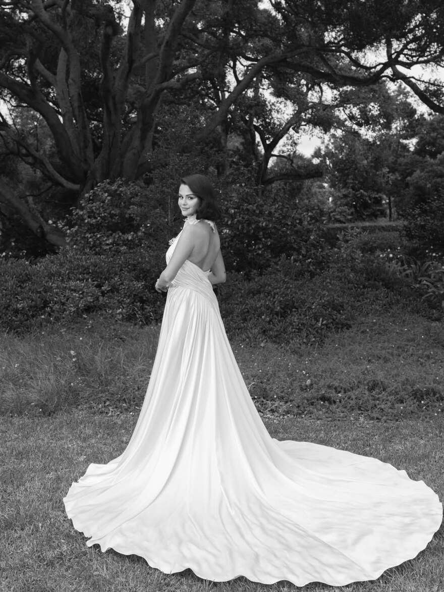 Σελένα Γκόμεζ -  Μπένι Μπλάνκο: Νέα στιγμιότυπα από τον γάμο τους - Ο χορός του ζευγαριού και η γαμήλια τούρτα