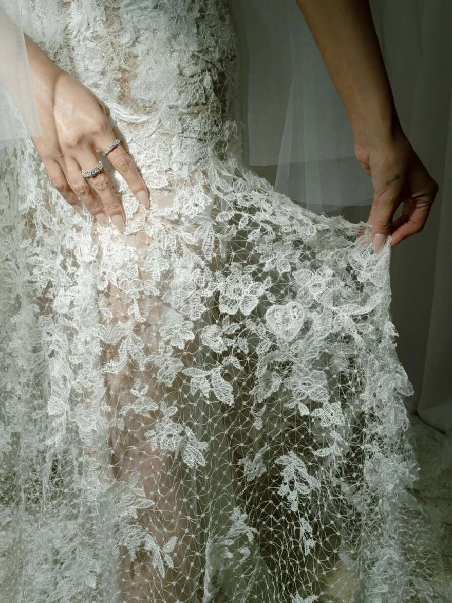 Σελένα Γκόμεζ -  Μπένι Μπλάνκο: Νέα στιγμιότυπα από τον γάμο τους - Ο χορός του ζευγαριού και η γαμήλια τούρτα