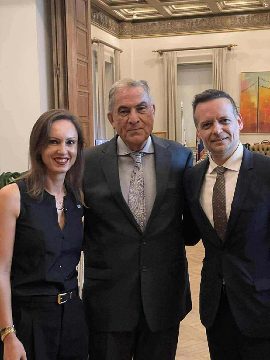 Ο Δήμος Αθηναίων απένειμε στον Ισραηλινό δημοσιογράφο Γκίντεον Λέβι το Βραβείο Δημοκρατίας