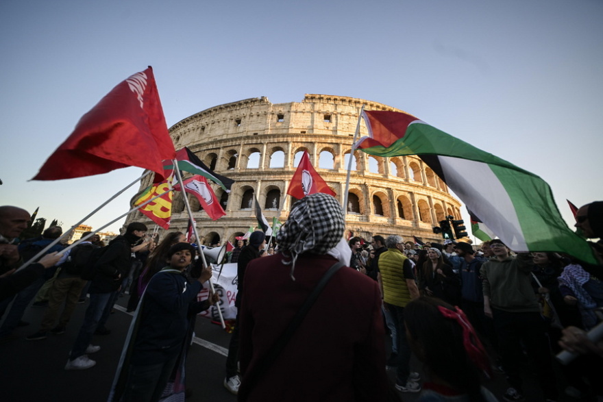 Κινητοποιήσεις σε πολλές ευρωπαϊκές πόλεις μετά την αναχαίτιση του στολίσκου για τη Γάζα από το Ισραήλ