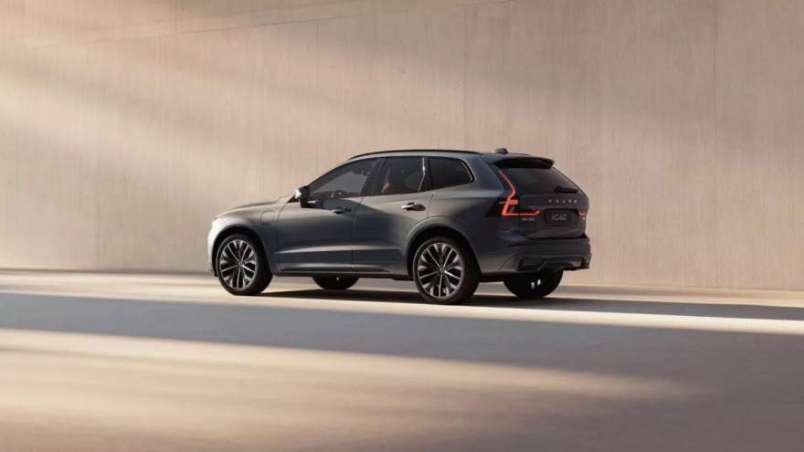 Ανάρπαστα τα plug-in υβριδικά της Volvo
