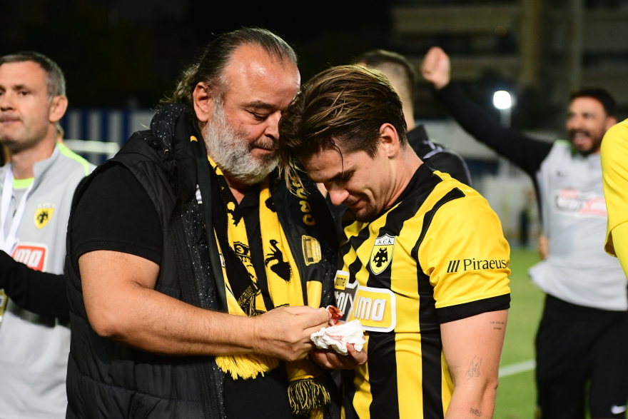 Μοίραζε συγχαρητήρια ο Μάριος Ηλιόπουλος μετά την ανατροπή της ΑΕΚ επί της Κηφισιάς στο Περιστέρι - Φωτογραφίες 