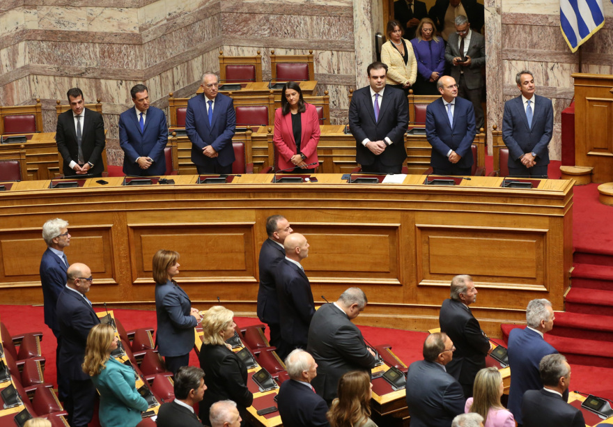 Φωτογραφίες από τον αγιασμό της Βουλής από τον Αρχιεπίσκοπο Ιερώνυμο - «Δύναμη, υπομονή και εργατικότητα» είπε προς όλους