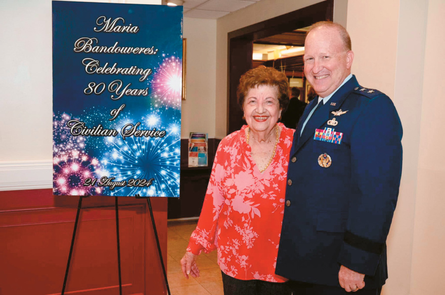 Μαρία Μπαντούβερις, η Ελληνίδα-θρύλος που υπηρέτησε 81 χρόνια στην Πολεμική Αεροπορία των ΗΠΑ