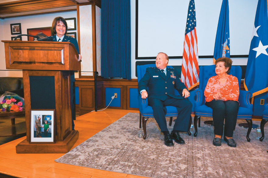 Μαρία Μπαντούβερις, η Ελληνίδα-θρύλος που υπηρέτησε 81 χρόνια στην Πολεμική Αεροπορία των ΗΠΑ