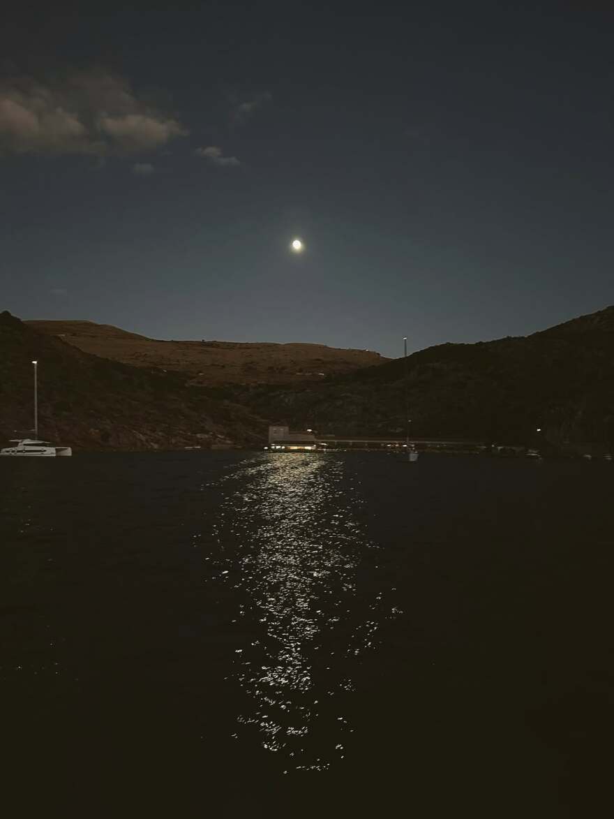 Βίκυ Καγιά: Φθινοπωρινή απόδραση στην Ύδρα - «Ευδαιμονία» έγραψε