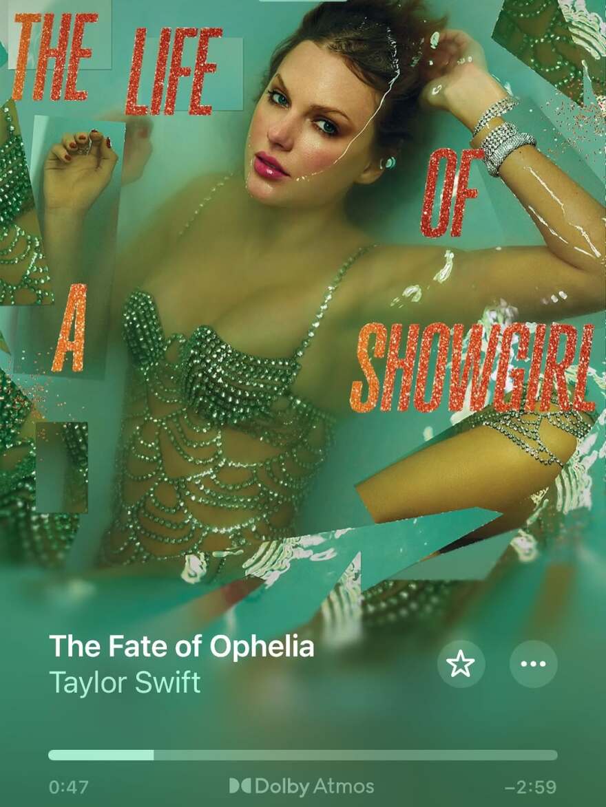 Σελένα Γκόμεζ: Οι φωτογραφίες με την Τέιλορ Σουίφτ από την ημέρα του γάμου της - «Ευλογημένη που σε έχω δίπλα μου»