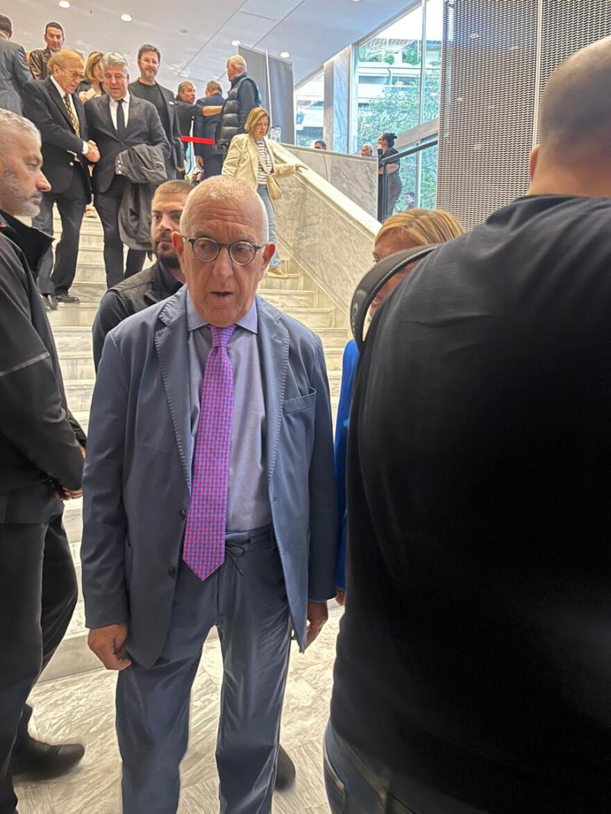 Η παρουσίαση του βιβλίου του Ευριπίδη Στυλιανίδη με προσκεκλημένους Μητσοτάκη, Καραμανλή - Δεν θα πάει ο Σαμαράς