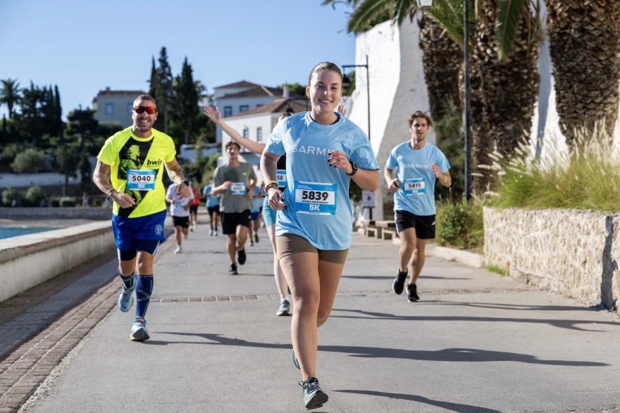 Spetses Mini Marathon 2025: Ρεκόρ συμμετοχών με τις συγκινήσεις και την αγωνιστικότητα στα ύψη