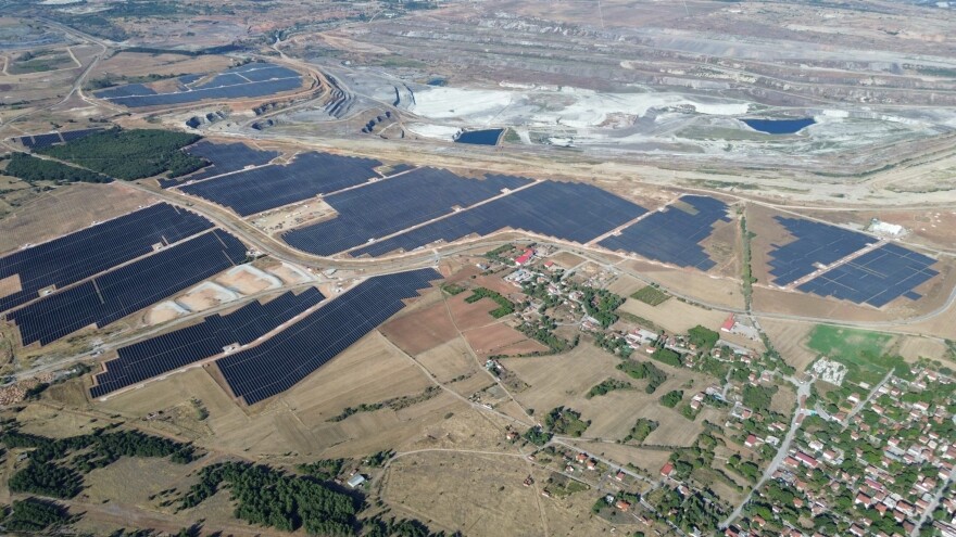 ΔΕΗ: Στο 90% η κατασκευή των φωτοβολταϊκών ισχύος 2,13GW στη Δυτική Μακεδονία