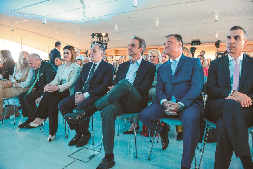 6ο Συνέδριο ΥγείαςYgeiamou: Αλλαγές στο ΕΣΥµε µπόνους στους γιατρούς και τα στρατιωτικά στις εφηµερίες 