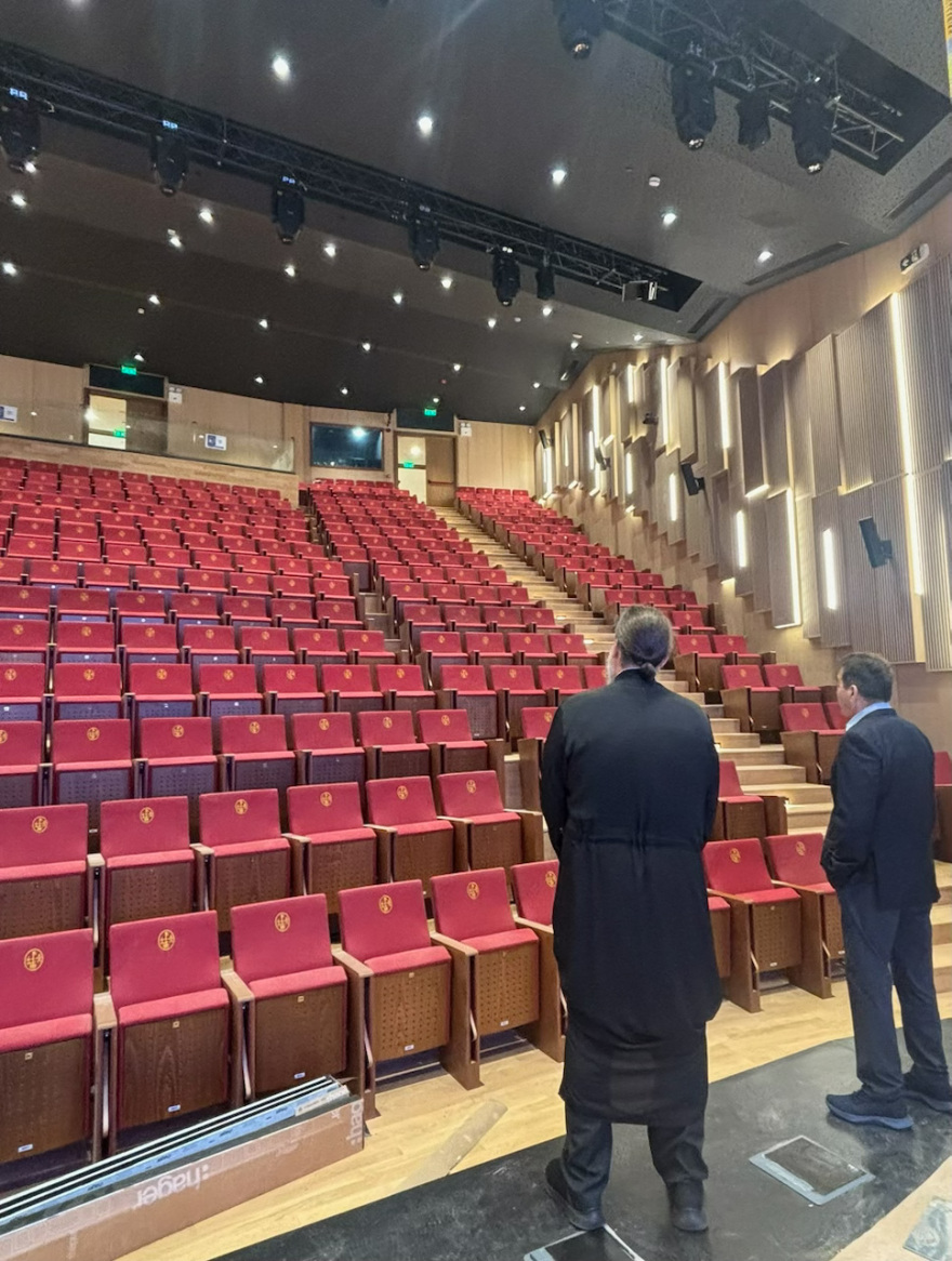 Επίσκεψη Χρυσοχοΐδη στο «Ιωνικό Κέντρο» της Ιεράς Μονής Νέας Ιωνίας