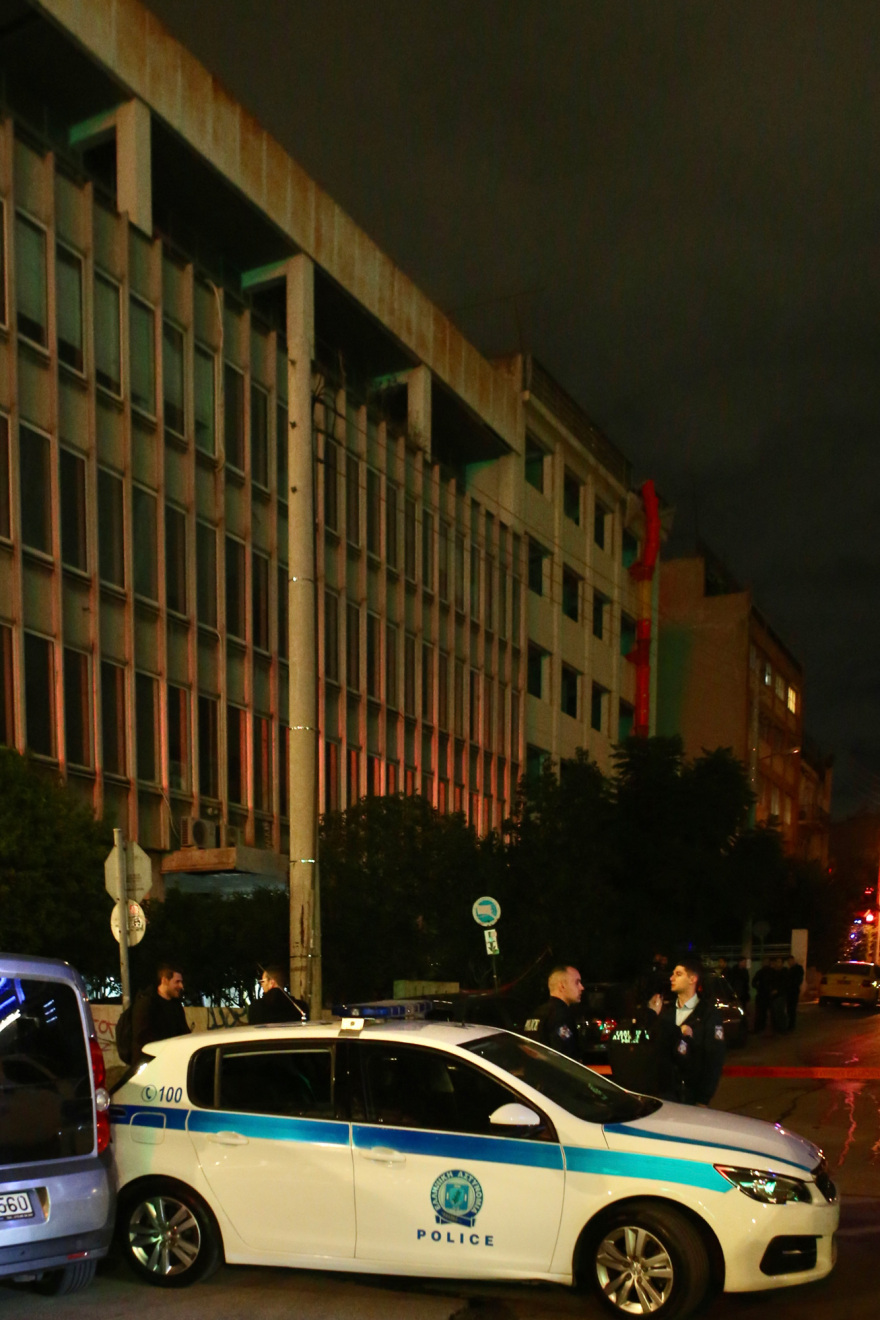 Έκρηξη έξω από παράρτημα του υπουργείου Αγροτικής Ανάπτυξης στη Λεωφόρο Συγγρού - Βίντεο και φωτογραφίες από το σημείο