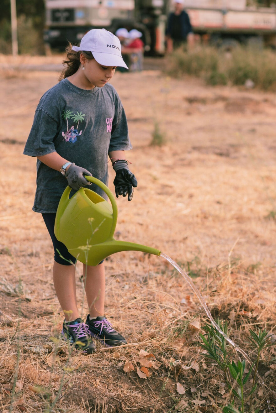 Η ομάδα της Nova πραγματοποίησε νέα περιβαλλοντική εθελοντική δράση στην Ιερά Μονή Πεντέλης
