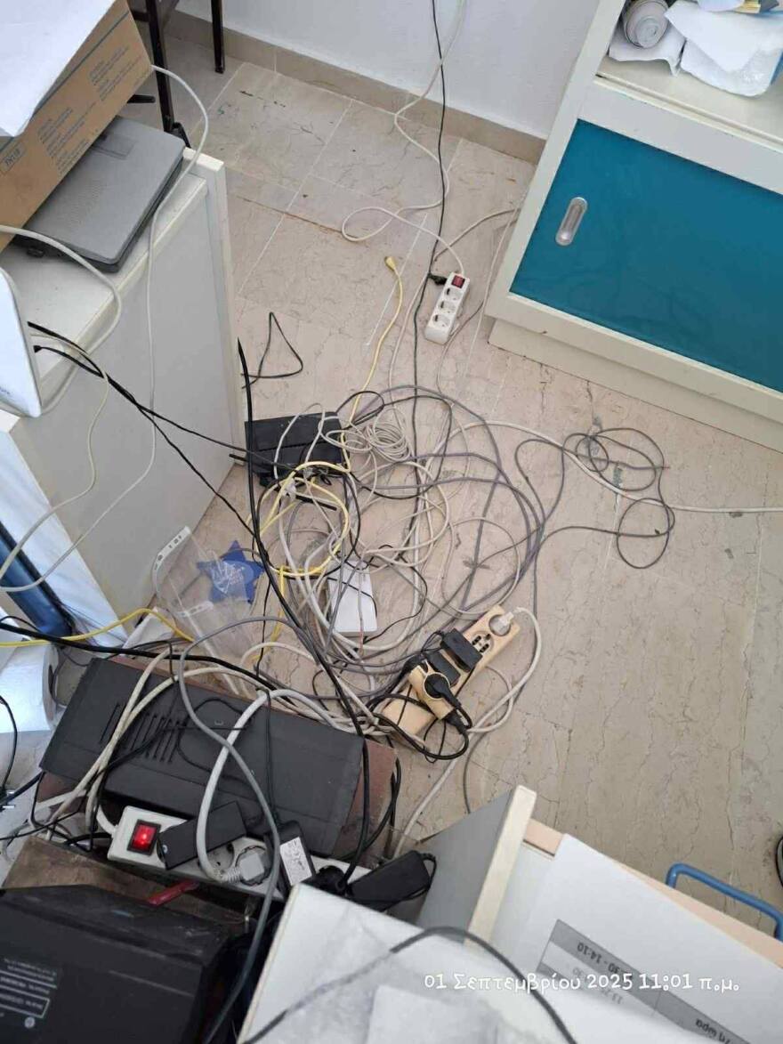 Βανδαλισμός σε σχολείο της Άνδρου, ζημιές και πλημμύρες στο κτίριο - Φωτογραφίες