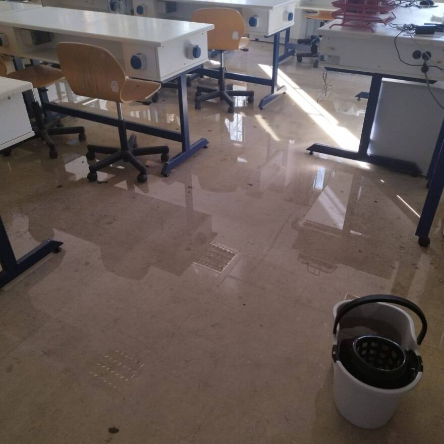 Βανδαλισμός σε σχολείο της Άνδρου, ζημιές και πλημμύρες στο κτίριο - Φωτογραφίες