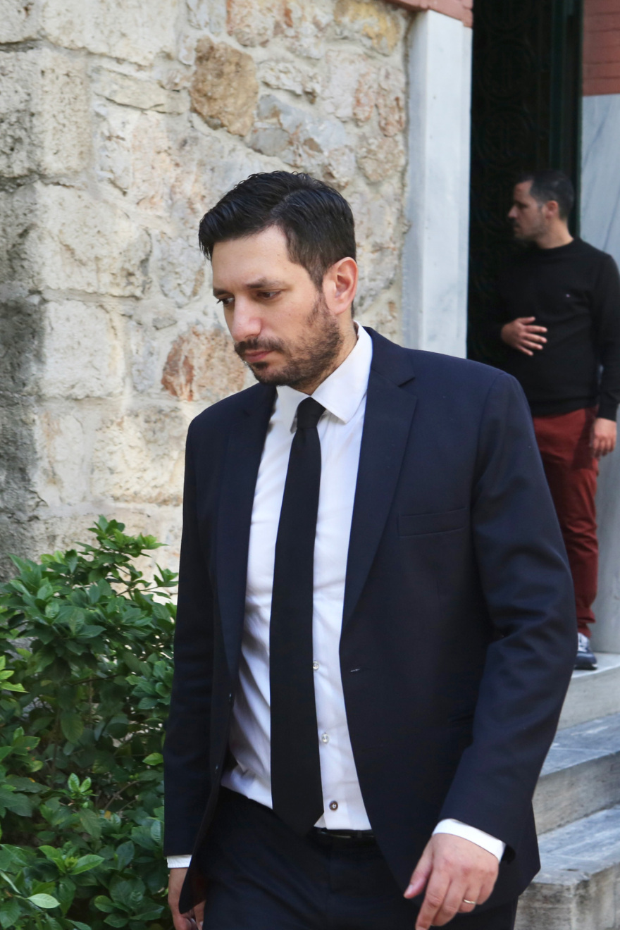 Κωνσταντίνος Κυρανάκης: Το τελευταίο «αντίο» στη μητέρα του - Δείτε φωτογραφίες