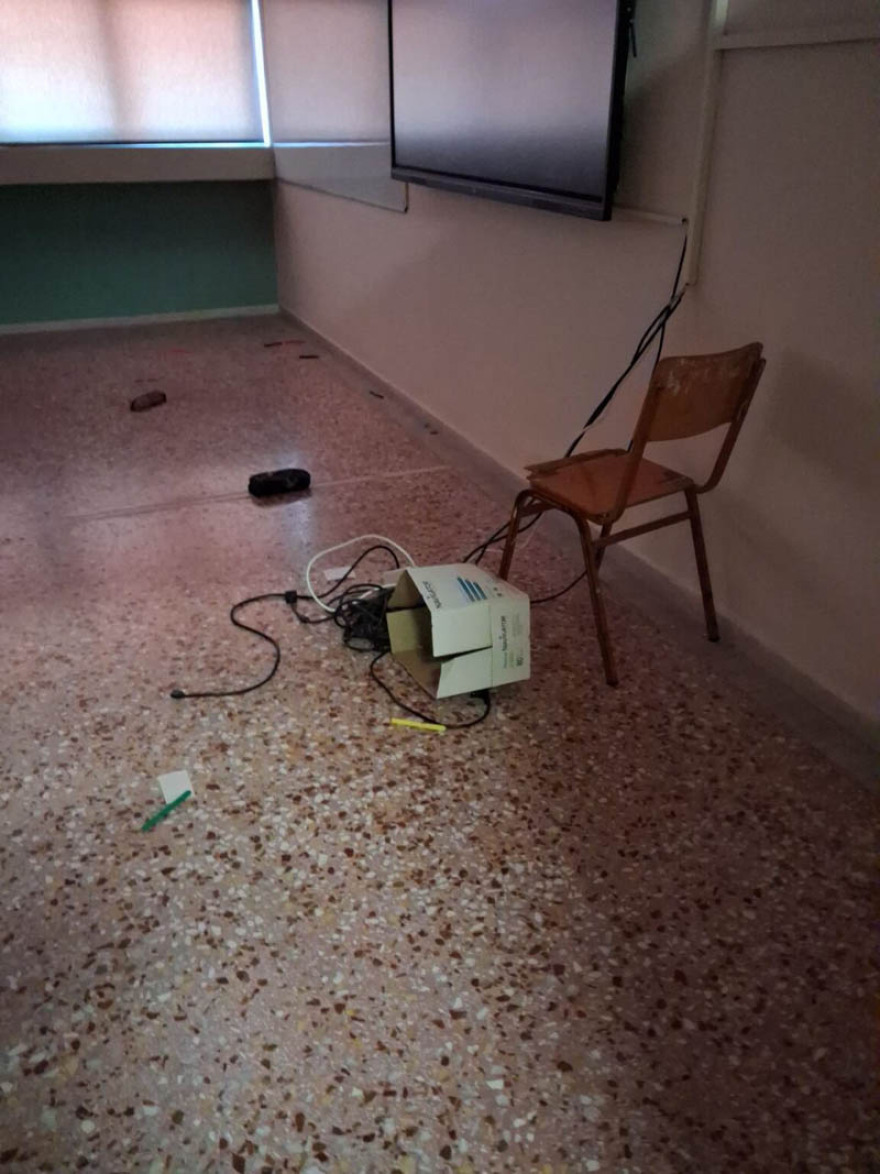 Ραφήνα: Βανδαλισμοί στο Γυμνάσιο μετά τη λήξη της κατάληψης