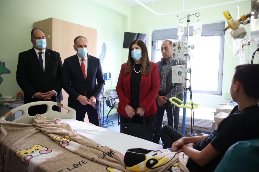 Επίσκεψη Γεραπετρίτη με την Παλαιστίνια υπουργό Εξωτερικών στην Ογκολογική Μονάδα Παίδων «Μαριάννα Β. Βαρδινογιάννη-ΕΛΠΙΔΑ» Επίσκεψη Γεραπετρίτη με την Παλαιστίνια υπουργό Εξωτερικών στην Ογκολογική Μονάδα Παίδων «Μαριάννα Β. Βαρδινογιάννη-ΕΛΠΙΔΑ»