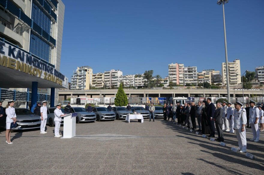 Κικίλιας στην παραλαβή 51 οχημάτων του Λιμενικού: Επόμενο βήμα η προμήθεια drones για ΑΟΖ και θαλάσσια πάρκα