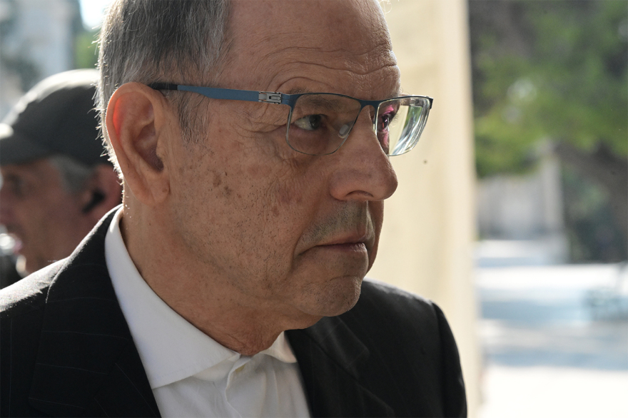 Θρήνος στην κηδεία της Άννας Κυριακού: Το τελευταίο αντίο στην «θεία Μπεμπέκα» από τις Τρεις Χάριτες 9 Άννα Κυριακού - κηδεία: Συγκίνηση στο τελευταίο αντίο, λύγισε ο γιος της: «Αγαπήθηκε από όλο τον κόσμο» - Δείτε φωτογραφίες